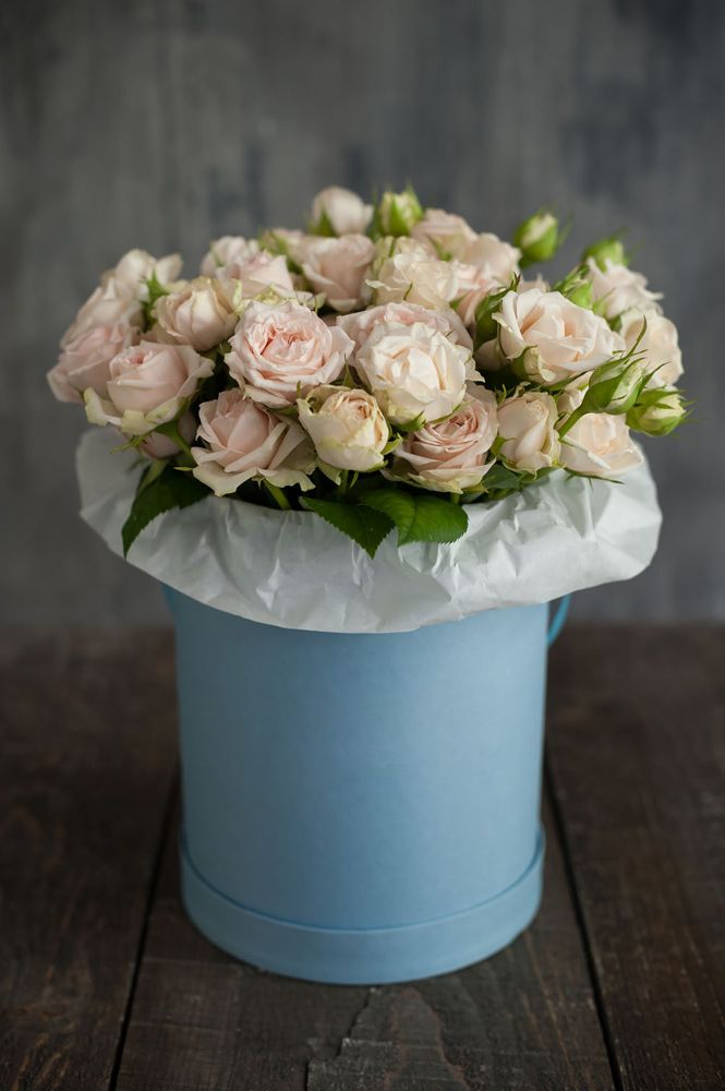 корпоративная коробка с розами для офиса в Грозные