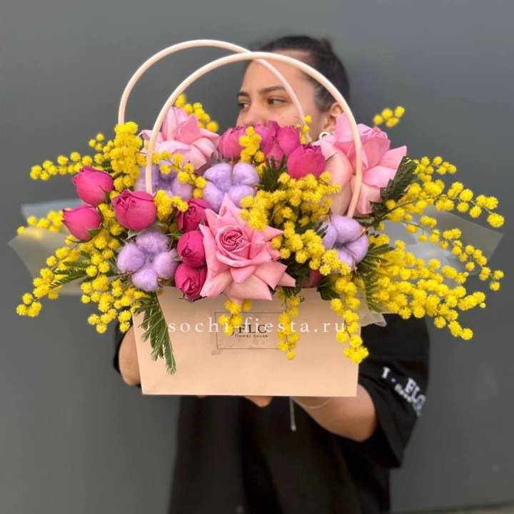 Сумочка мимозы и роз "Примавера" в Грозные