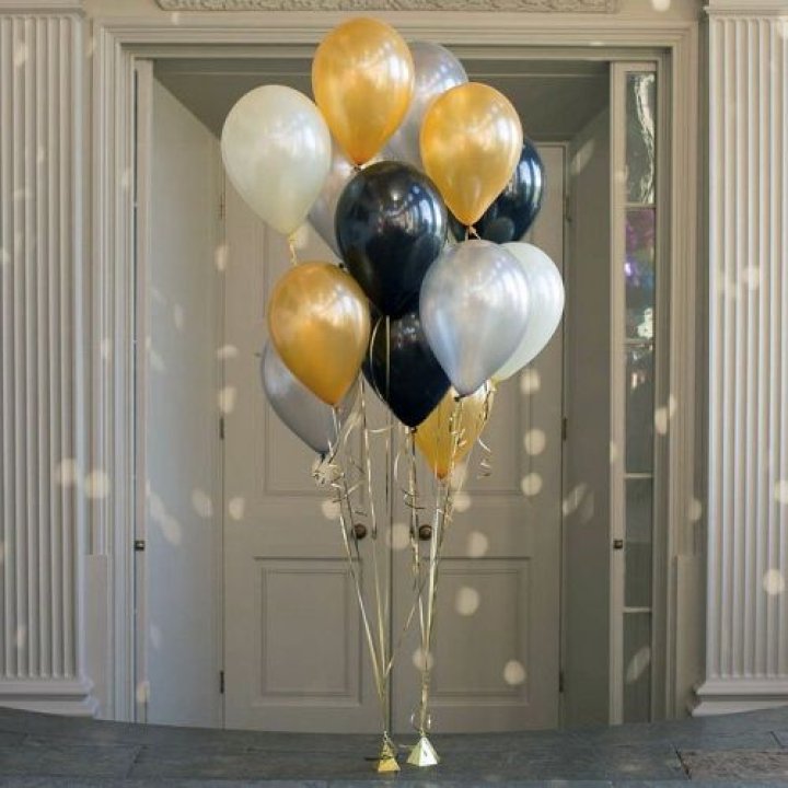 Фонтан шаров "Фаерворк" в Грозные