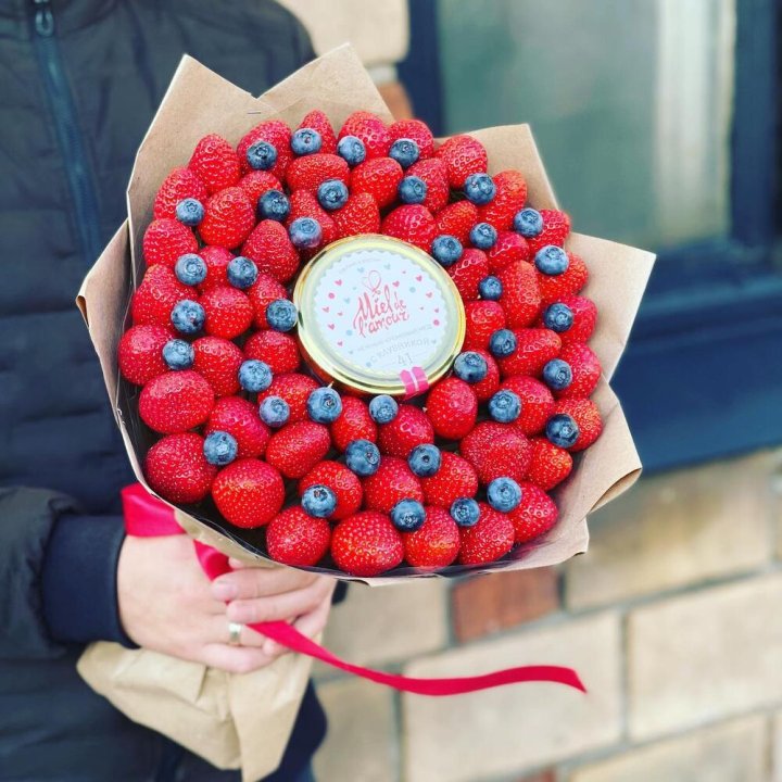 "Клубника и мёд" в Грозные