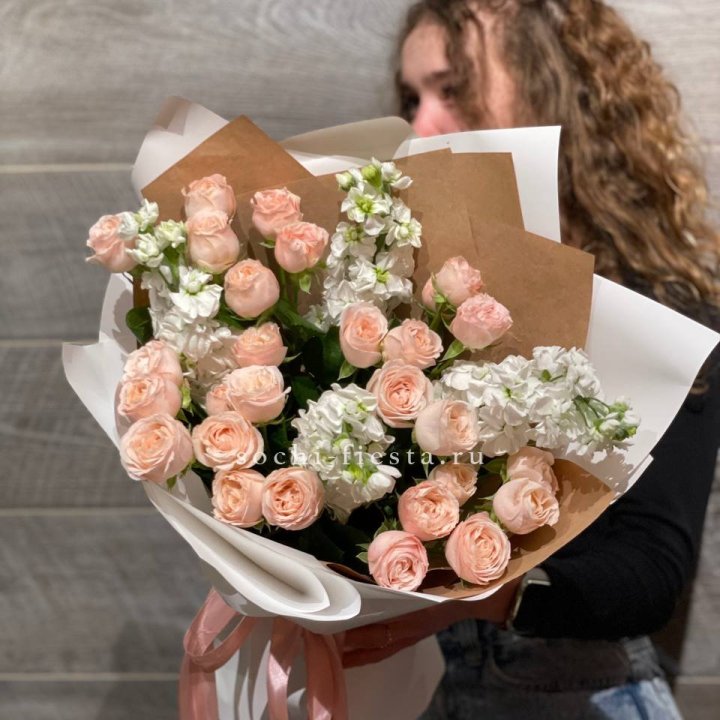 Букет бомбасти и маттиола в Грозные