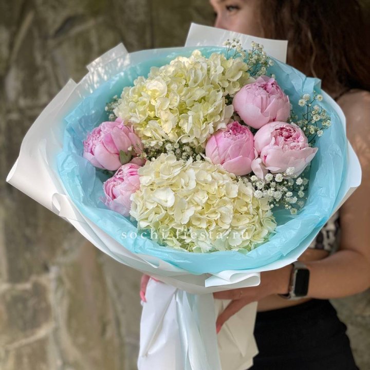 Букет с пионами "Блюсом" в Грозные