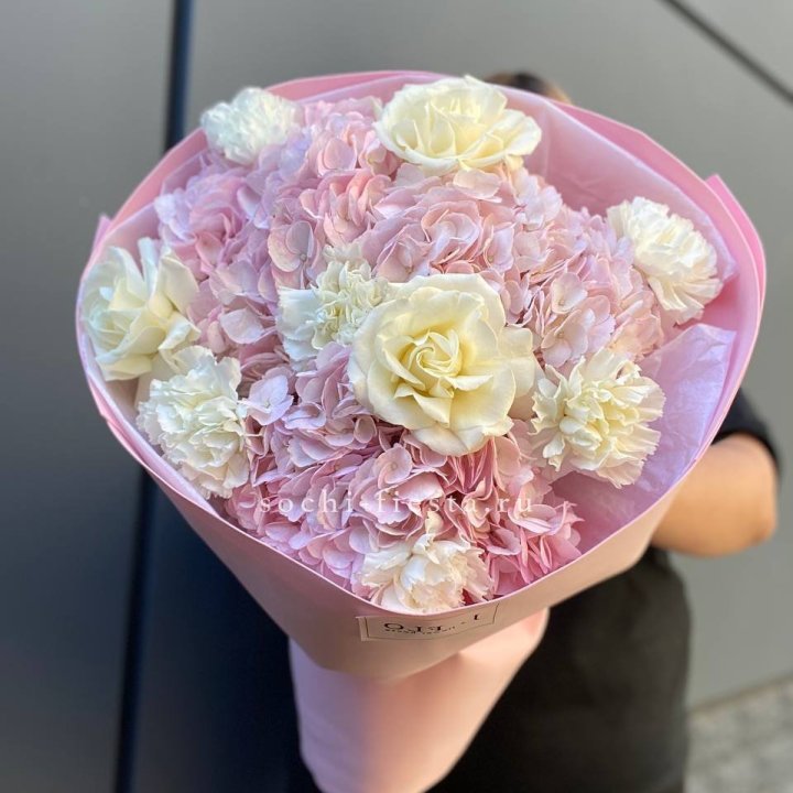  Букет гортензий и роз  в Грозные