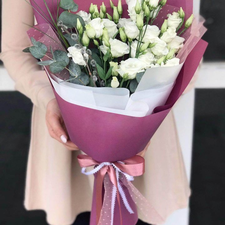 Эустомы с эвкалиптом в Грозные