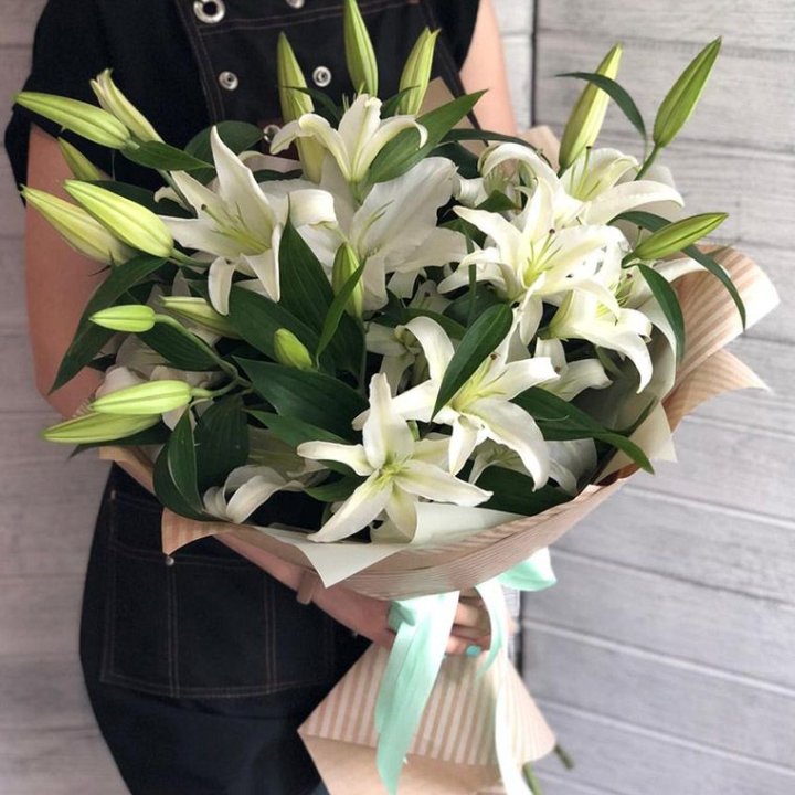 Букет белых лилий в Грозные