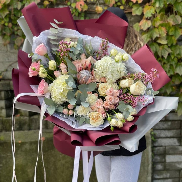 Авторский букет с протеей №1 в Грозные