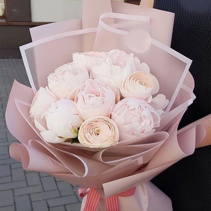 Пионы и ранункулюсы в Грозные