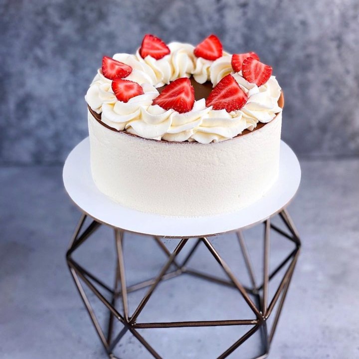 Торт "Клубника со сливками" в Грозные