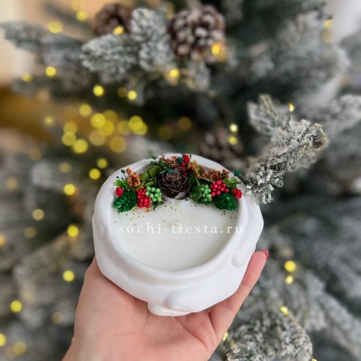 Свеча ароматическая в гипсе Руки с шишкой в Грозные