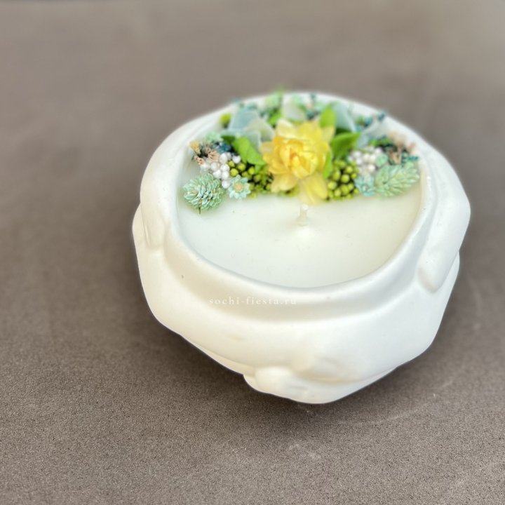 Свеча ароматическая в гипсе Руки в Грозные