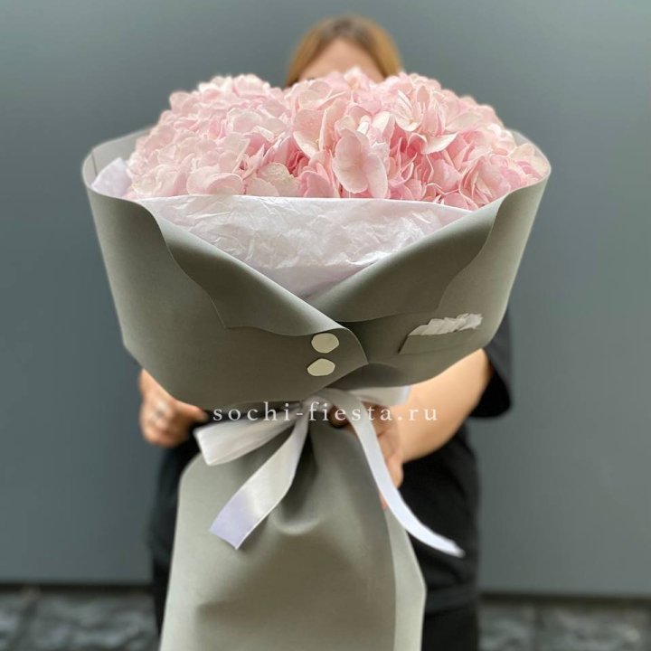  Букет  пиджачок из 5 гортензий в Грозные