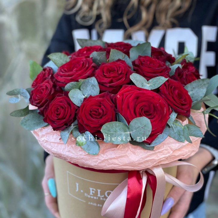 21 Красная роза в боксе №1 в Грозные