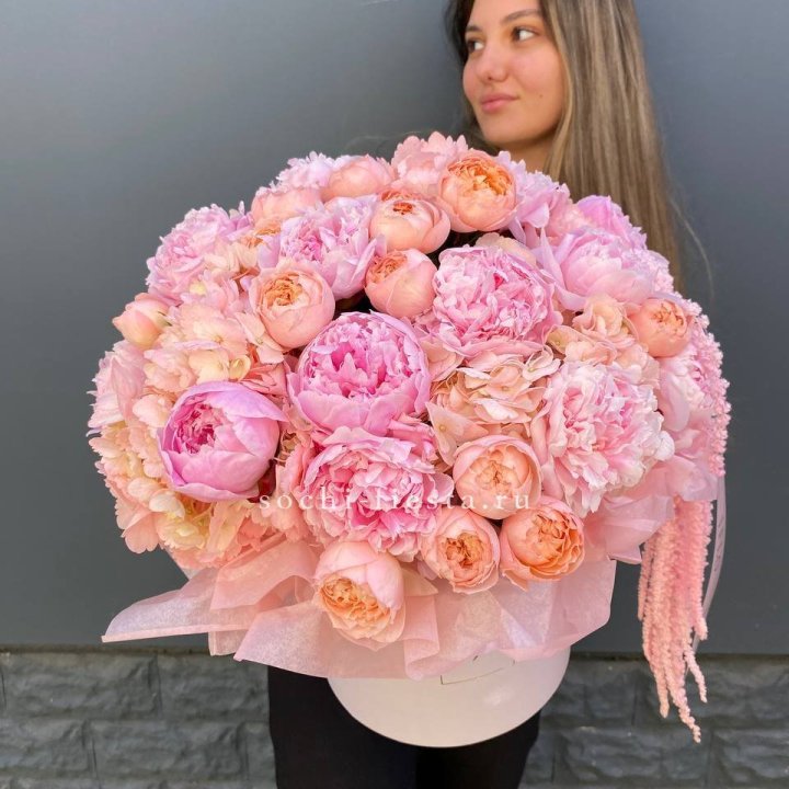 Коробка с пионами "Дабл фловер" в Грозные