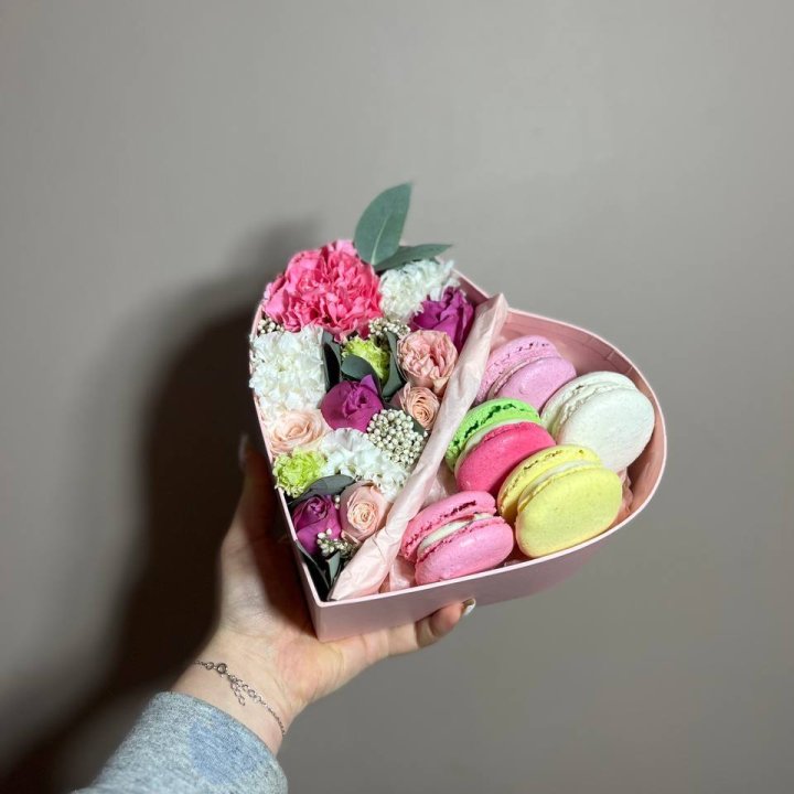 Дуо цветы и макаронсы в Грозные