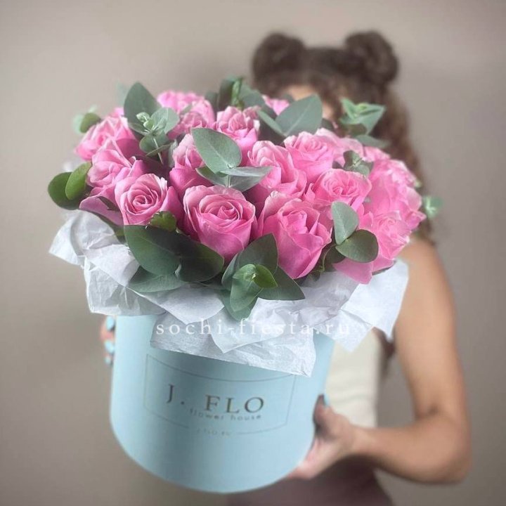 Бокс 27 роз в Грозные