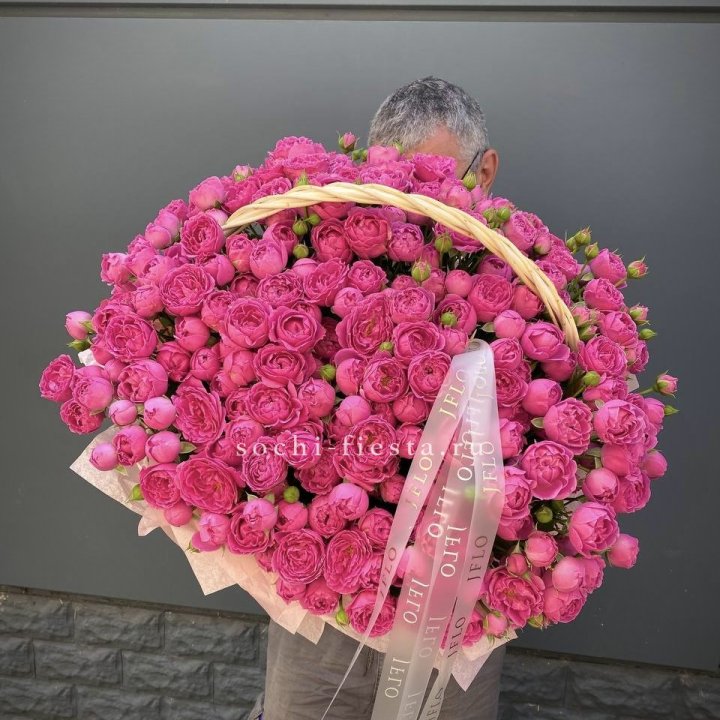 Корзина роз Мисти Баблс 151 в Грозные