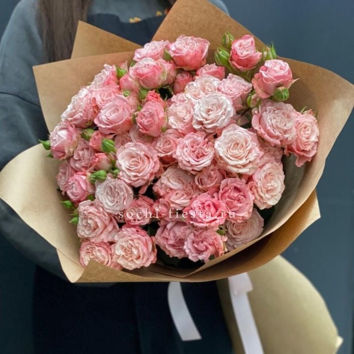 Пионовидные розы Bombastic №2 в Грозные