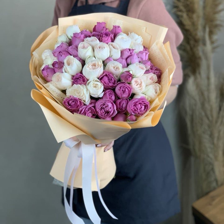 Букет кустовых роз Джулиана в Грозные