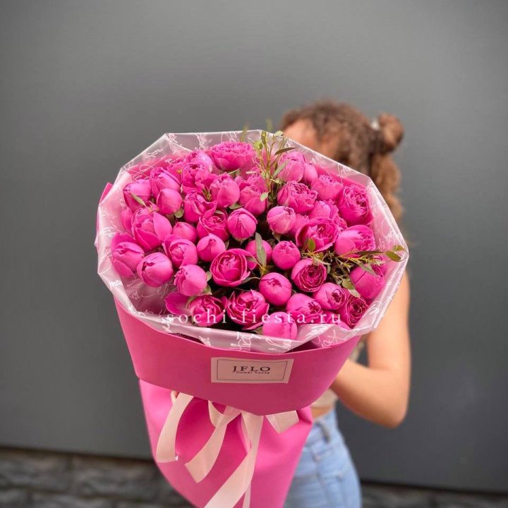 Кустовые розы букет Мисти Баблс в Грозные