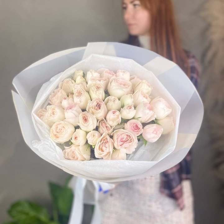 Букет кустовых роз в Грозные