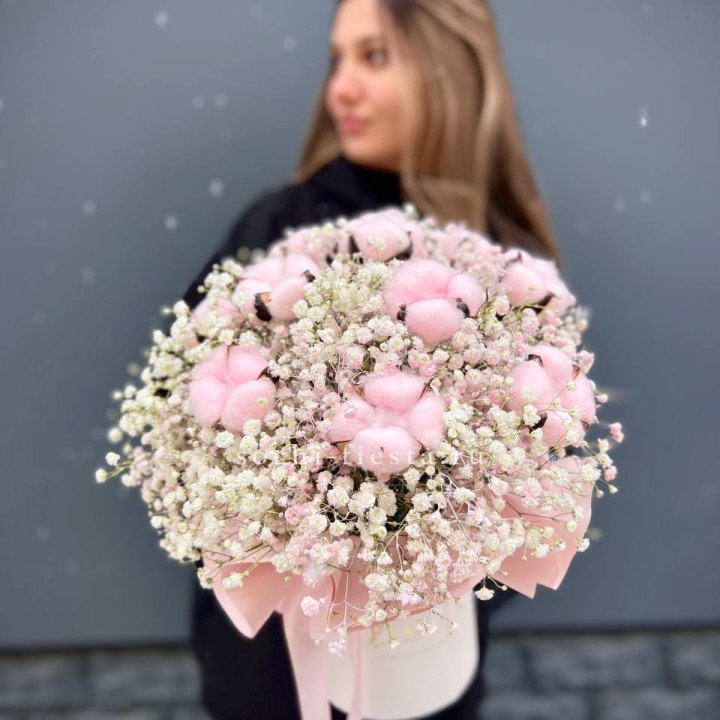 Гипсофилы с хлопком в шляпной коробке в Грозные