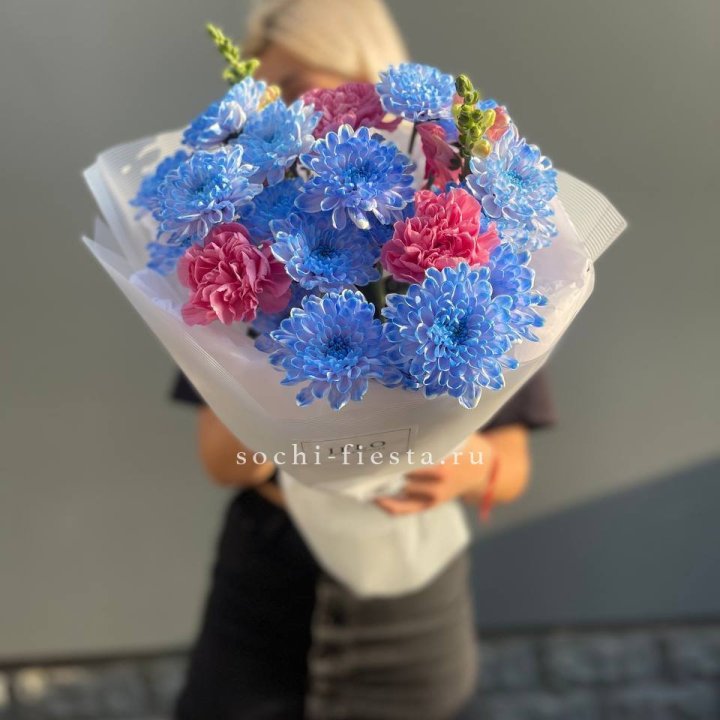 Букет сборный с хризантемой в Грозные