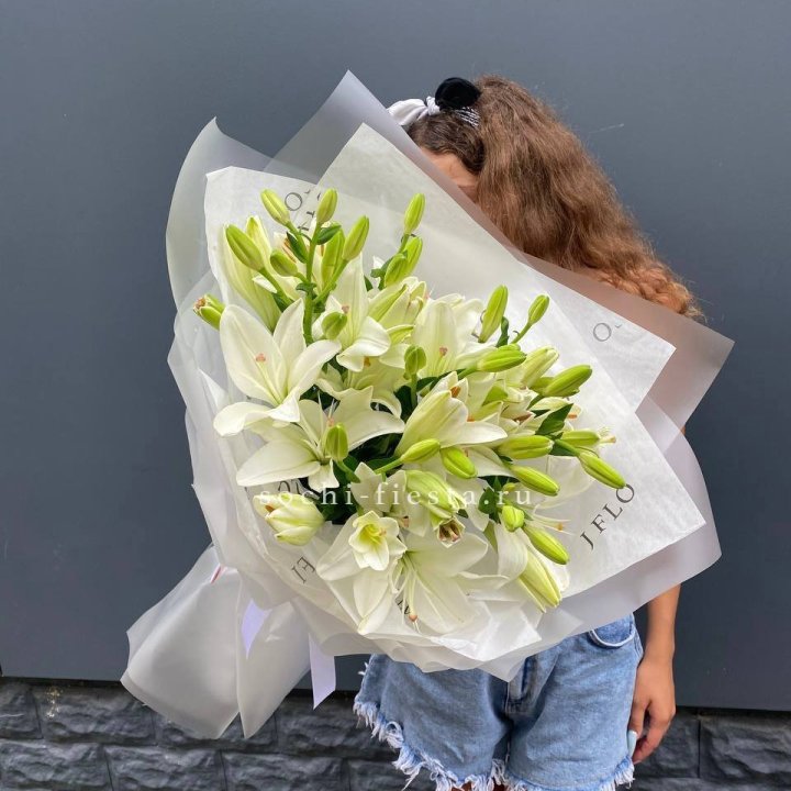 Букет  лилий "Воздушный"  в Грозные