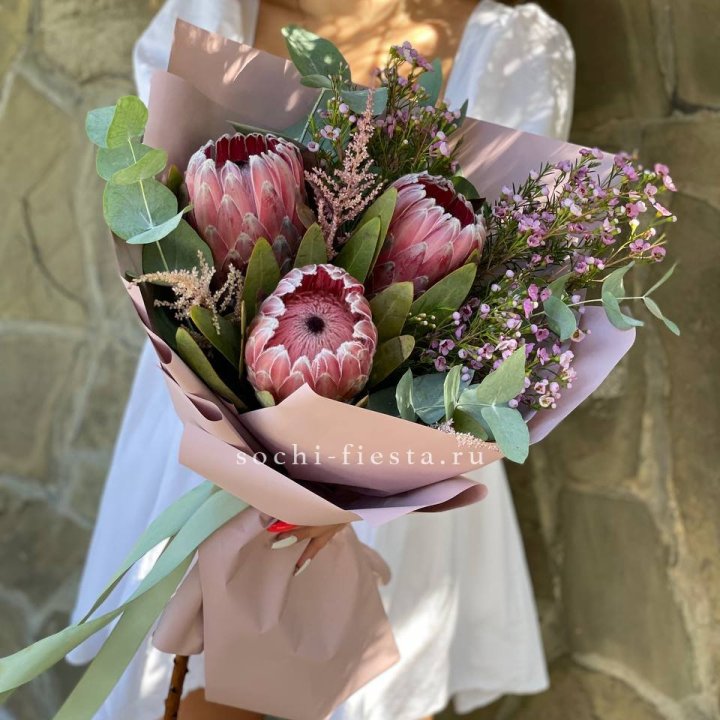 Букет из протеи "Клеопатра"  в Грозные