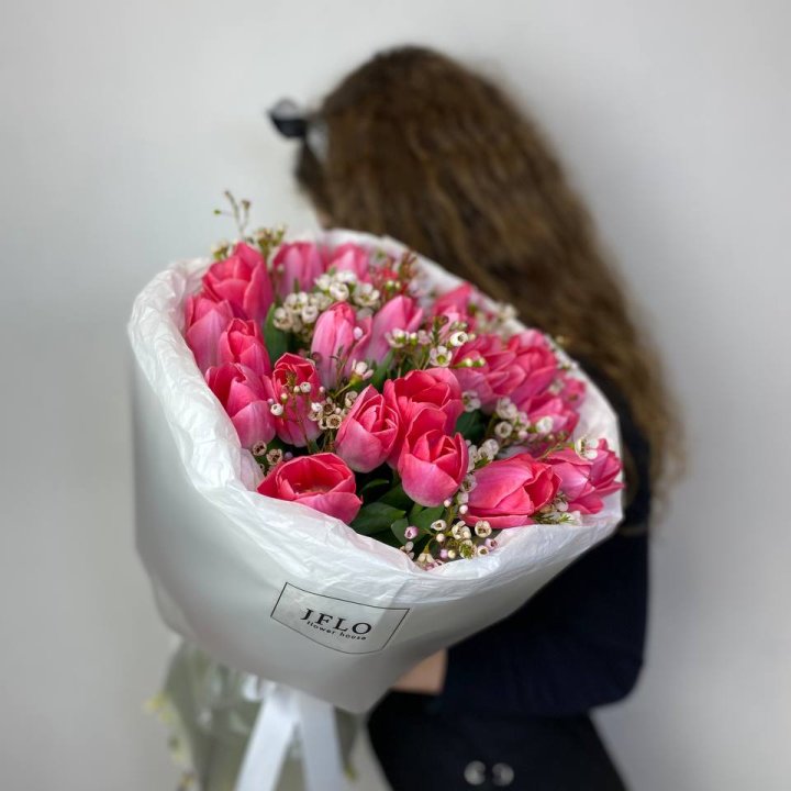 Дуо тюльпаны с хамелациумом в Грозные