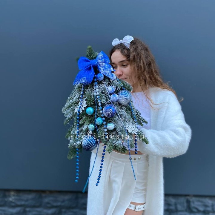 Новогодняя елочка "Блю" в Грозные
