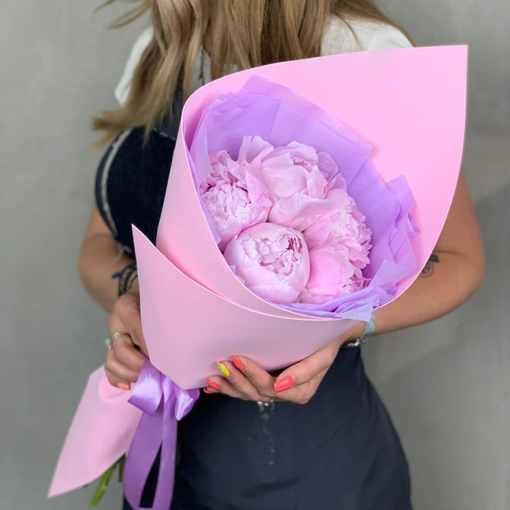 Букет пионов "Файв" в Грозные