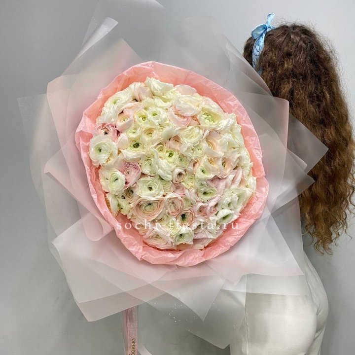 113 ранункулюсов  в Грозные