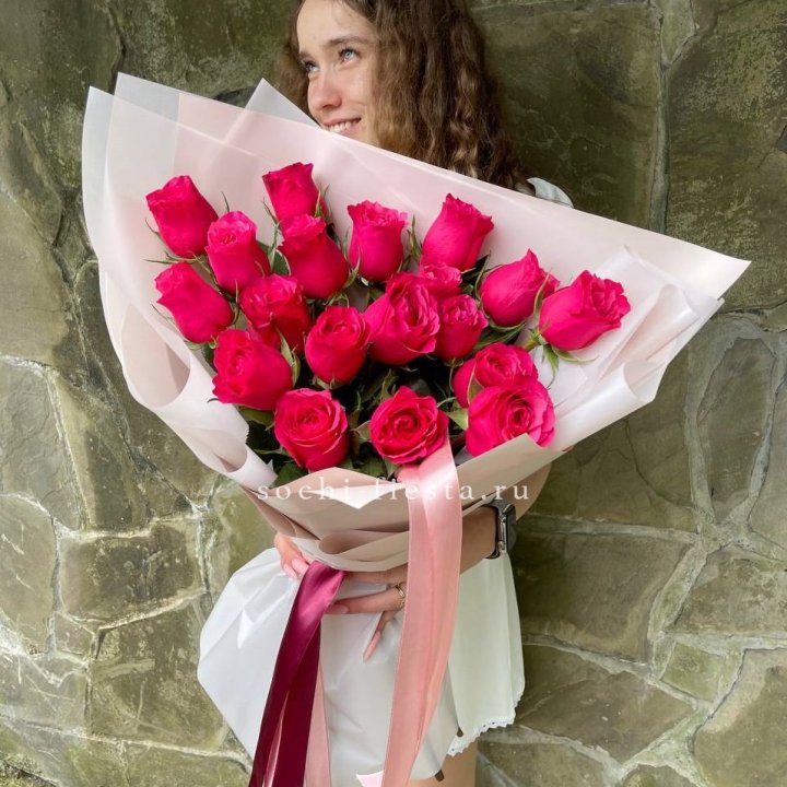 19 алых роз в Грозные