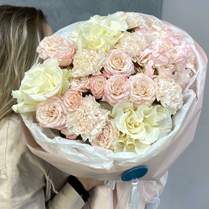 Дизайнерский букет "Джентел" в Грозные