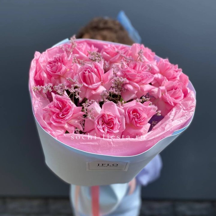 Букет французских розовых роз  в Грозные