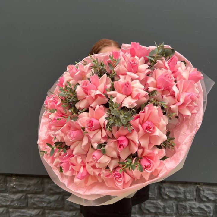  25 розовых французских роз в Грозные