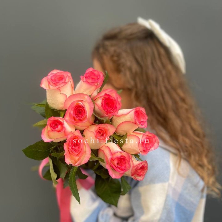 11 роз "Джумилия" в Грозные