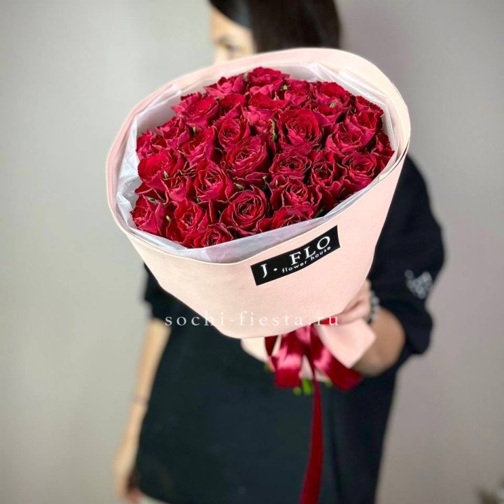 35 кенийских роз в Грозные