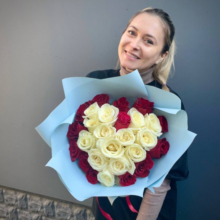 27 роз "Сердце" в Грозные