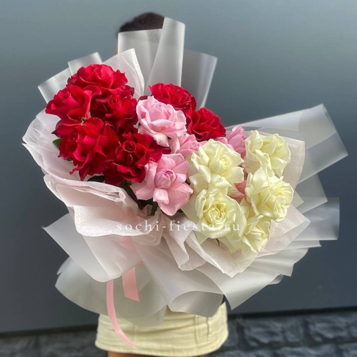 Микс из 17 роз в Грозные