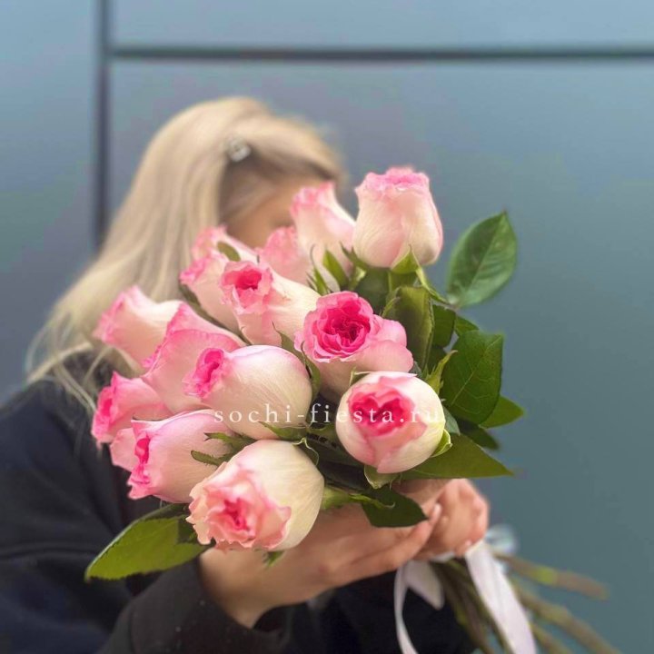 15 роз Мандала в Грозные