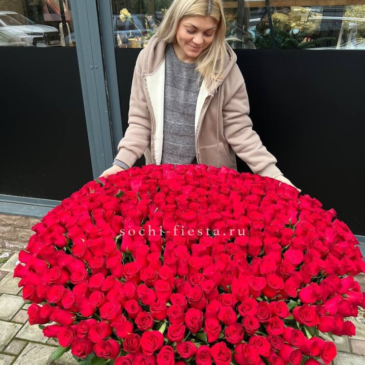 501 красная роза в корзине в Грозные