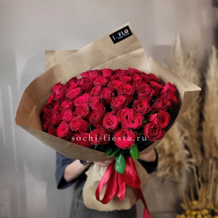 63 красных роз вайт в Грозные
