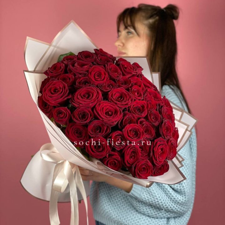 51 красная роза "Лавели" в Грозные