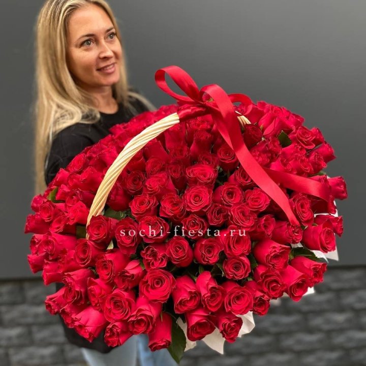 151 красная  роза в корзине в Грозные