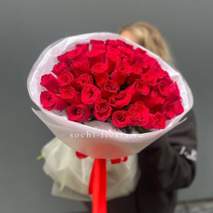 55 красных роз "Амелия" в Грозные