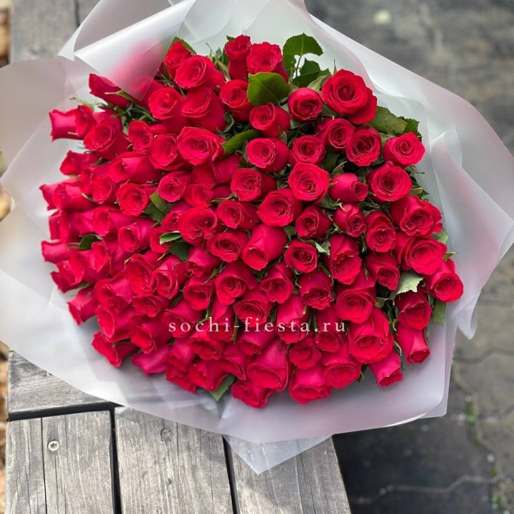 101 красная роза Лолита в Грозные