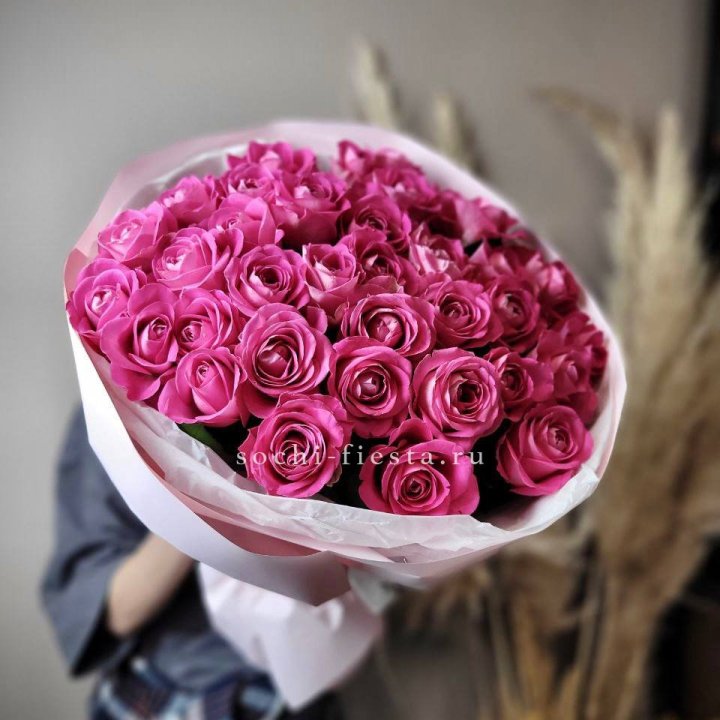 35 розовых роз  в Грозные