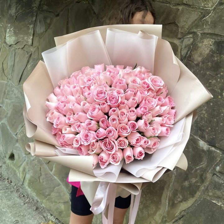 101 нежно-розовая роза Каролина  в Грозные