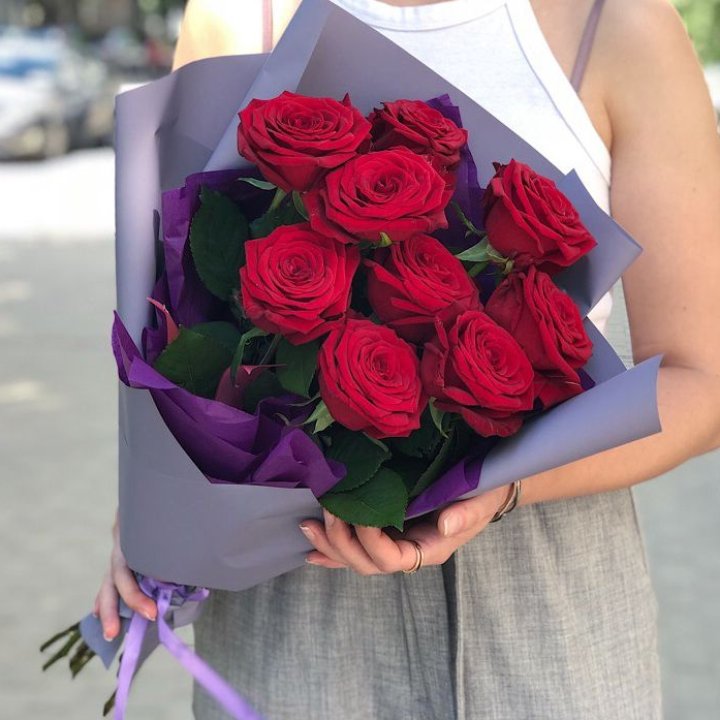 9  красных роз №1 в Грозные